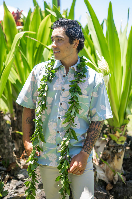 Menʻs Cotton Aloha Shirt Blue Kalo Quilt
