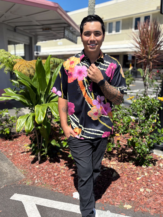 Menʻs Aloha Shirt Hibiscus Trio Black