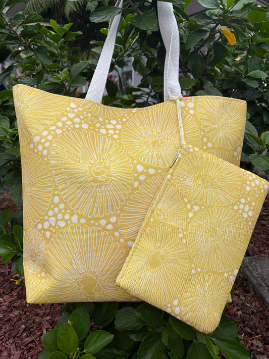 Beach Bag with Zippered Pouch Opihi Yellow
